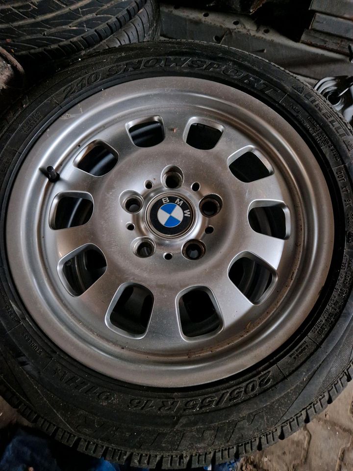 BMW Alufelgen 16 Zoll in Panketal