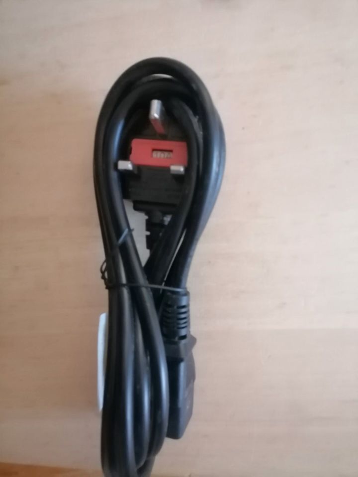 PC- / Bildschirm-Kabel für UK / England (Kaltgerätekupplung C13) in Kirchham