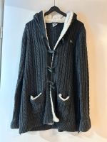 Dunkelgrau Strickjacke Jacke Cardigan grau Teddyfell Plüsch weiß Schleswig-Holstein - Eckernförde Vorschau