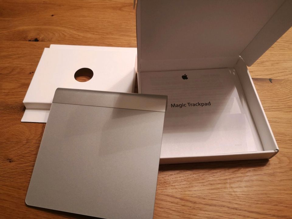 Apple Magic Trackpad MC380Z/A in München