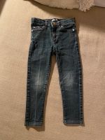 Levi’s Jeans Schmetterlinge Gr.104 Nordrhein-Westfalen - Detmold Vorschau