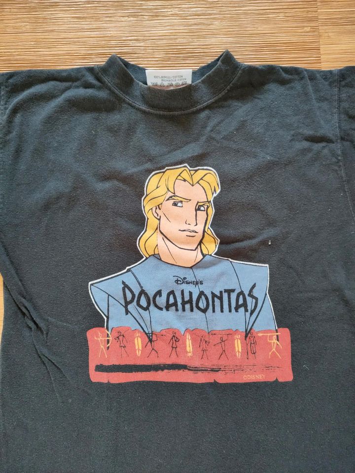 H&M T-Shirt Pocahontas Gr. 122/128 in Dresden