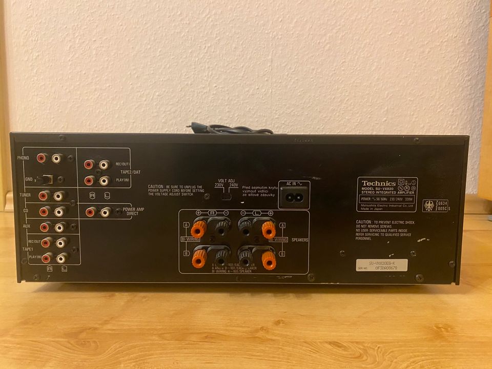 Stereo Amplifier Technics SU-VX820 in Aalen