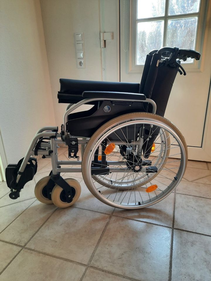 Rollstuhl Vermeiren D200 in Cuxhaven