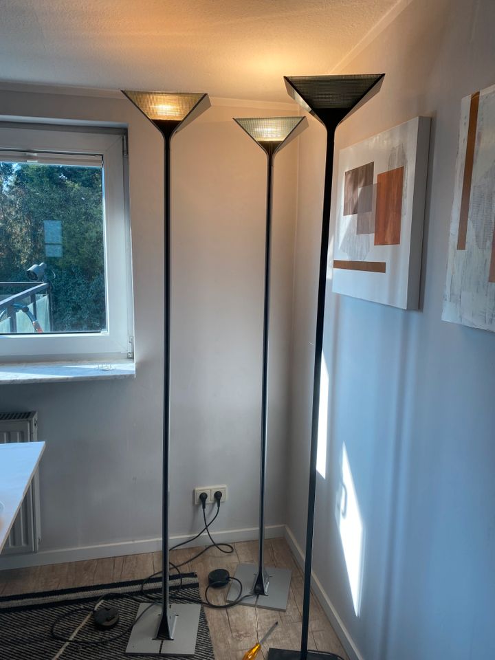 Design Stehlampe Floss Papilona, Retro - 1x schwarz in Meerbusch