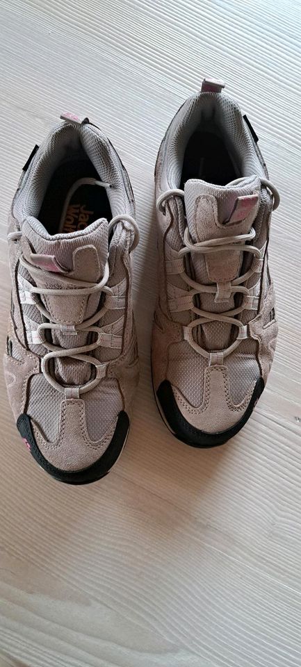 Damen Jack Wolfskin Wanderschuhe Gr. 40 in Bad Laasphe