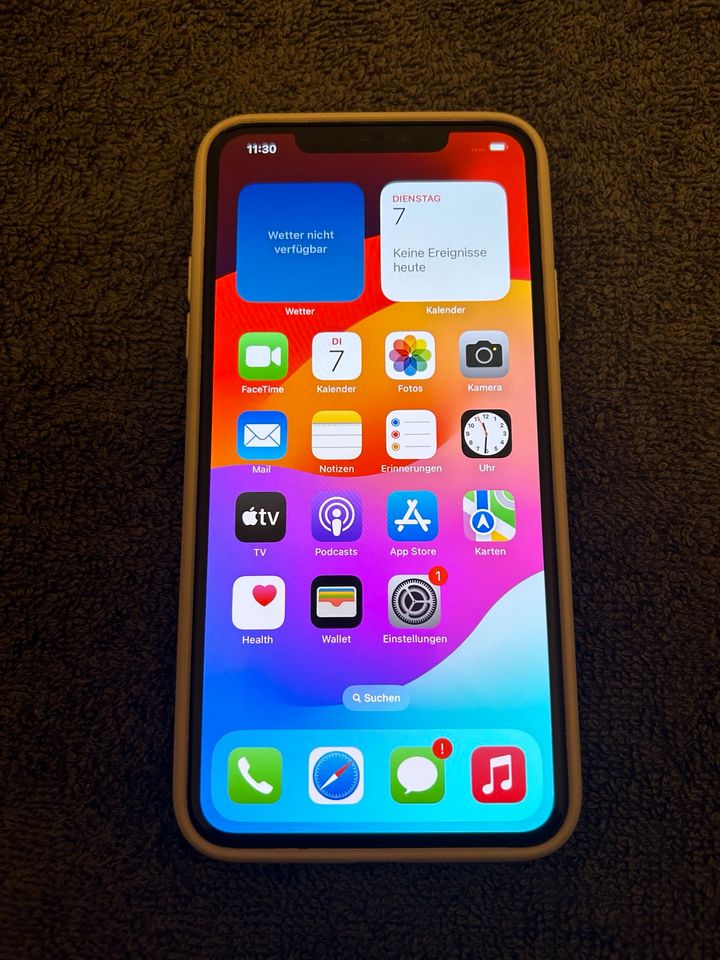 Iphone 11 pro max 64 gb in weis in Frankfurt am Main