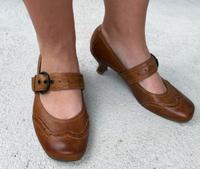 Damenschuhe Sandalen janet d Riemchen Leder Pumps mit Schnalle 40 Hamburg Barmbek - Hamburg Barmbek-Süd  Vorschau