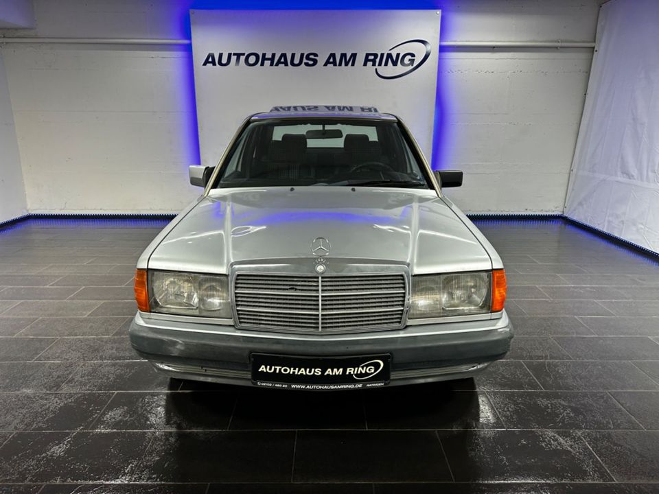 Mercedes-Benz 190 E 2.0 AUTOMATIK 1HAND SCHIEBEDACH TÜV:NEU in Ratingen