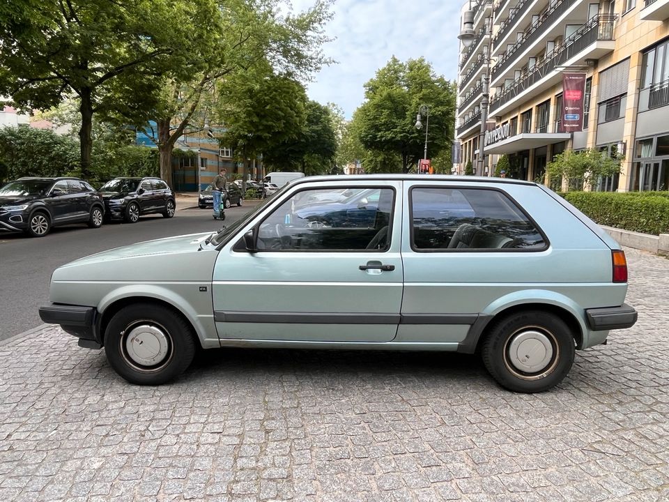 VW Golf 2 1.6i - Automatik, Servo, Sitzheizung, TÜV 11/24 in Berlin