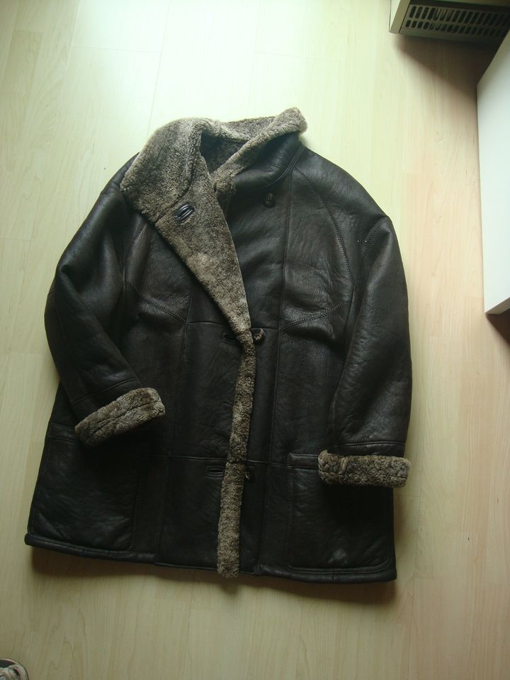 Christ Lammfelljacke Gr. 42 in Kirchheim unter Teck