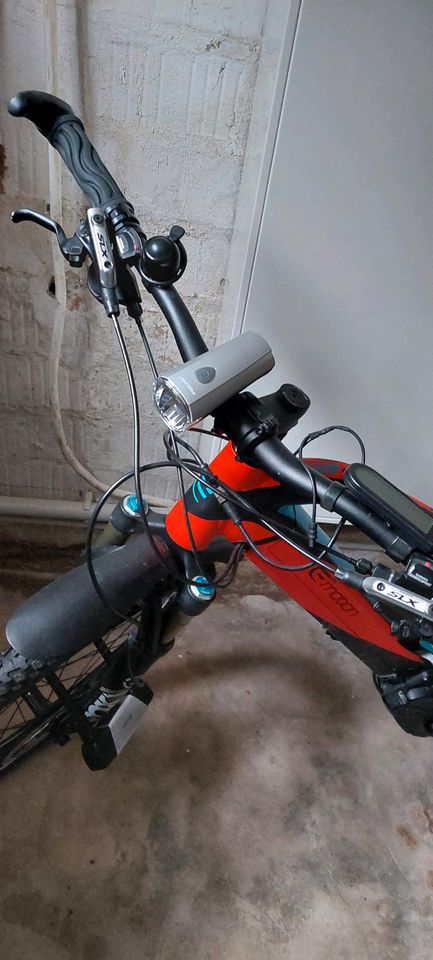 E-Bike von Revo 27 Zoll in Salzgitter