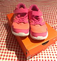 Gut erhaltene Sportschuhe Nike Gr. 35 pink Turnschuhe Schleswig-Holstein - Krempermoor Vorschau