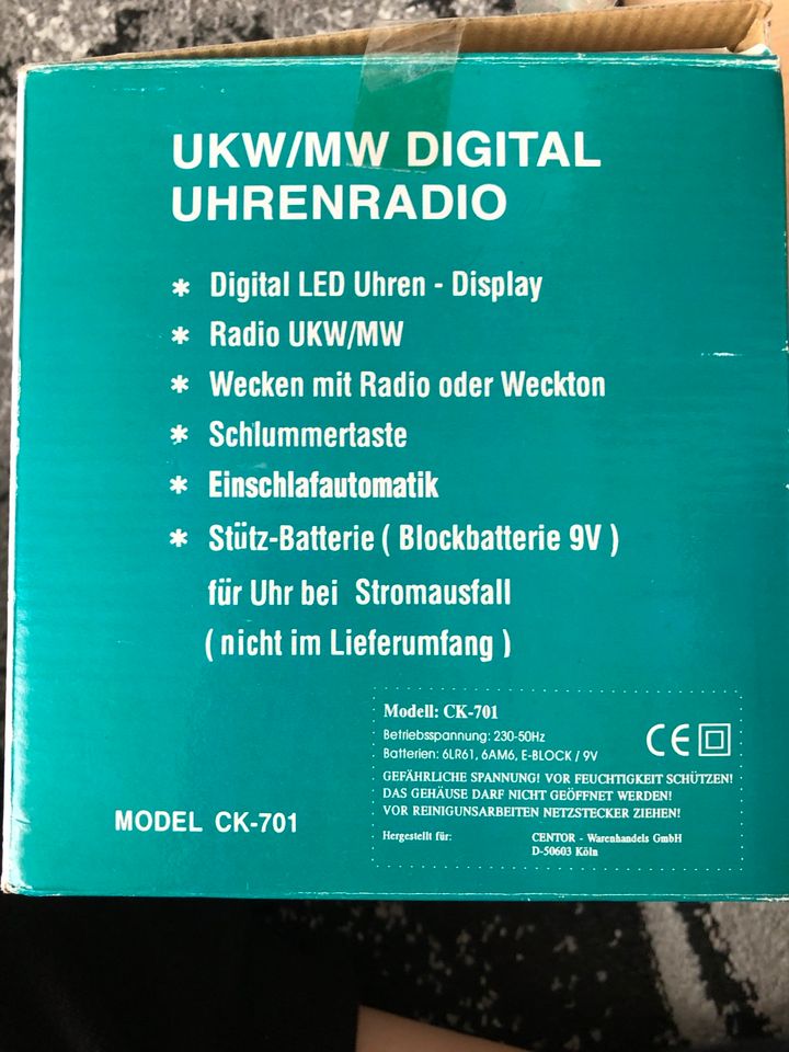 UKW/MW Uhrenradio Neu in Göttingen