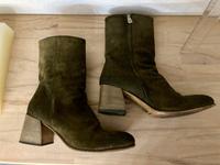 CRISPINIANO Wildlederstiefel NP 290 € Gr. 40/41 Olivgrün Handgenä Niedersachsen - Müden Vorschau