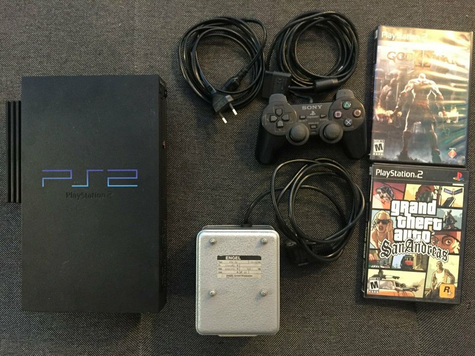 Sony Playstation 2 (amerikanisch inkl. passendem Stromwandler) in Esslingen