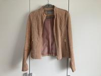 Echte Lederjacke altrosa ++ UNGETRAGEN ++ Größe M/L (Wildleder) Nordrhein-Westfalen - Waldbröl Vorschau