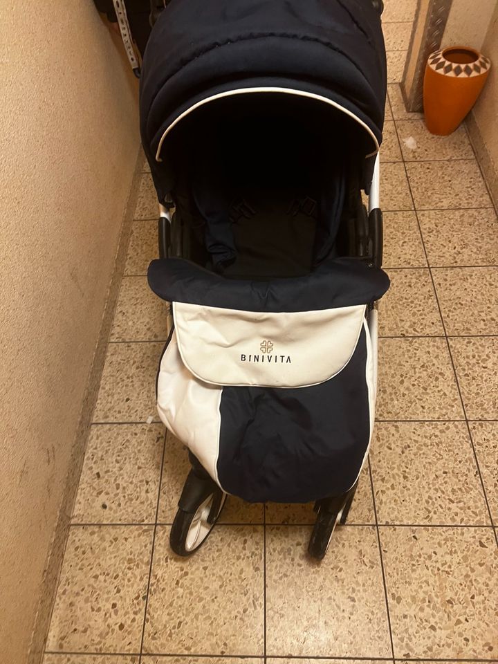 Kinderwagen neu in Offenburg