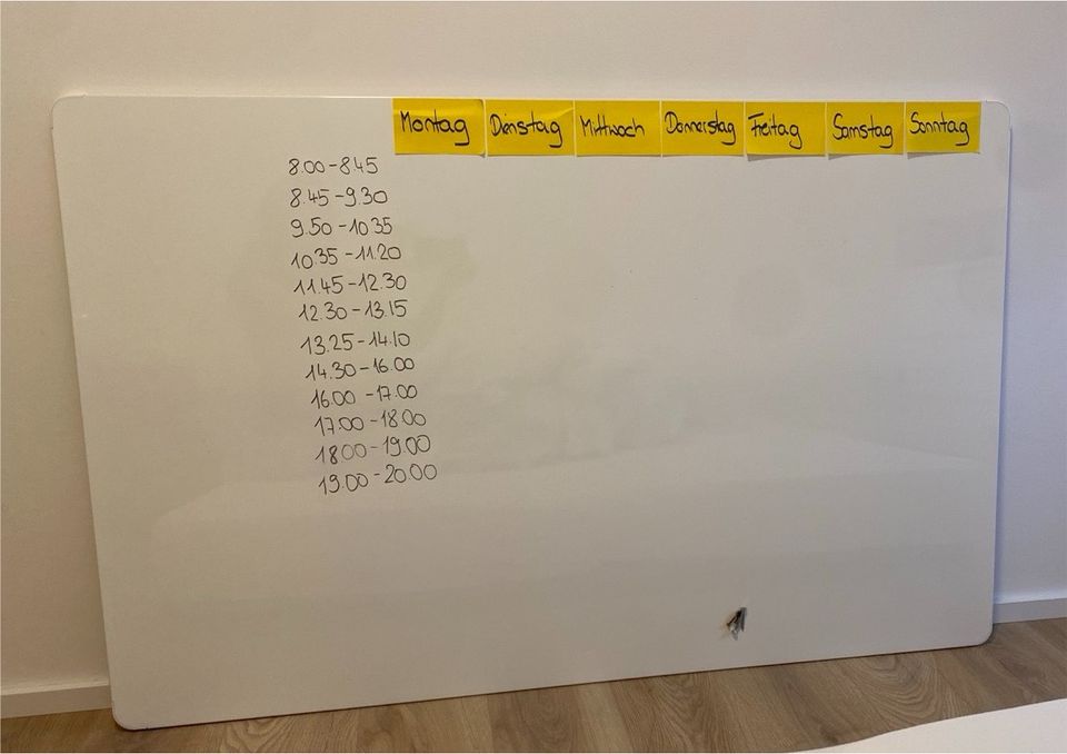 Whiteboard von Ikea magnetisch in Reinbek