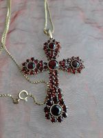 Kette mit Anhänger Kreuz Gold 333, Granat, edles Rot, wie neu Baden-Württemberg - Baden-Baden Vorschau