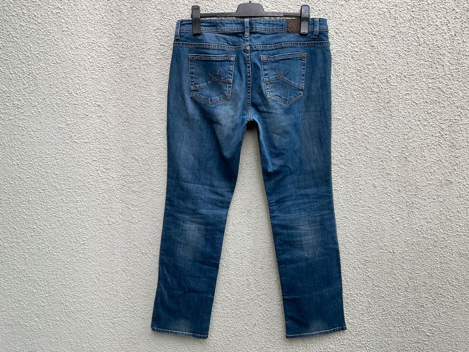 S. Oliver Straight Jeans blau Größe W42 L32 in Nürnberg (Mittelfr)