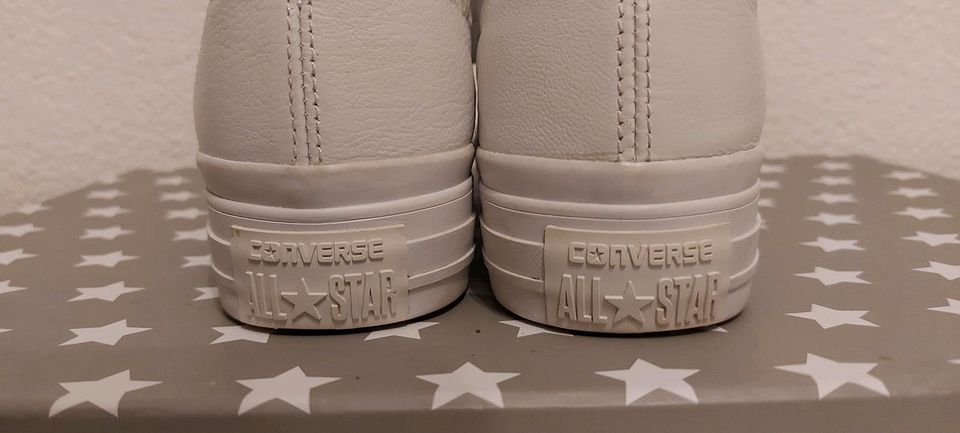 Converse Sneaker high Leder weiß Gr. 38 in Walpernhain