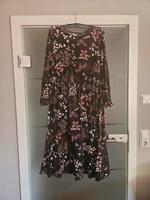 Bedrucktes Midikleid mit Rüschen Neuwertig Gr. 44/46 Hessen - Sontra Vorschau