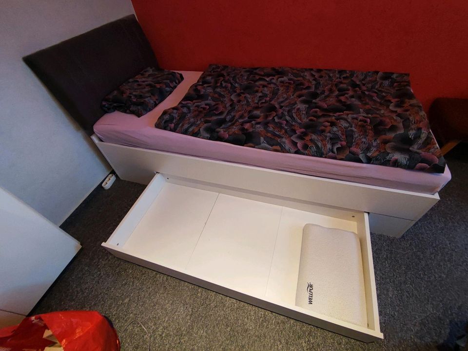 Single Boxspringbett Bett neuwertig in Köln