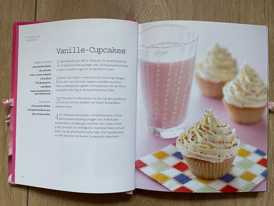 Cupcakes leicht gemacht 100 einfache Cupcake-Rezepte Backbuch in Herne