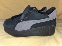 Puma Plateau Keilabsatz Sneakers schwarz Wildleder Größe 40 Berlin - Pankow Vorschau