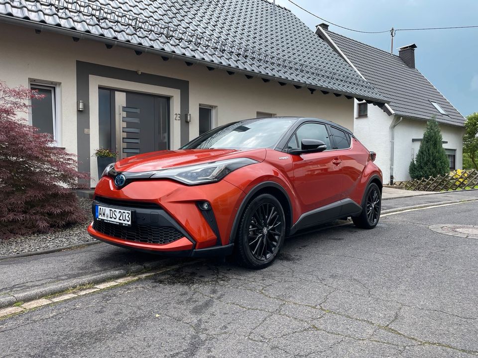 2,0l Hybrid 184 PS Sondermodel Orange Edition mit AHK in Wershofen