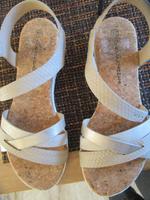 Sandale flach Gr. 37 beige Rheinland-Pfalz - Ney Vorschau