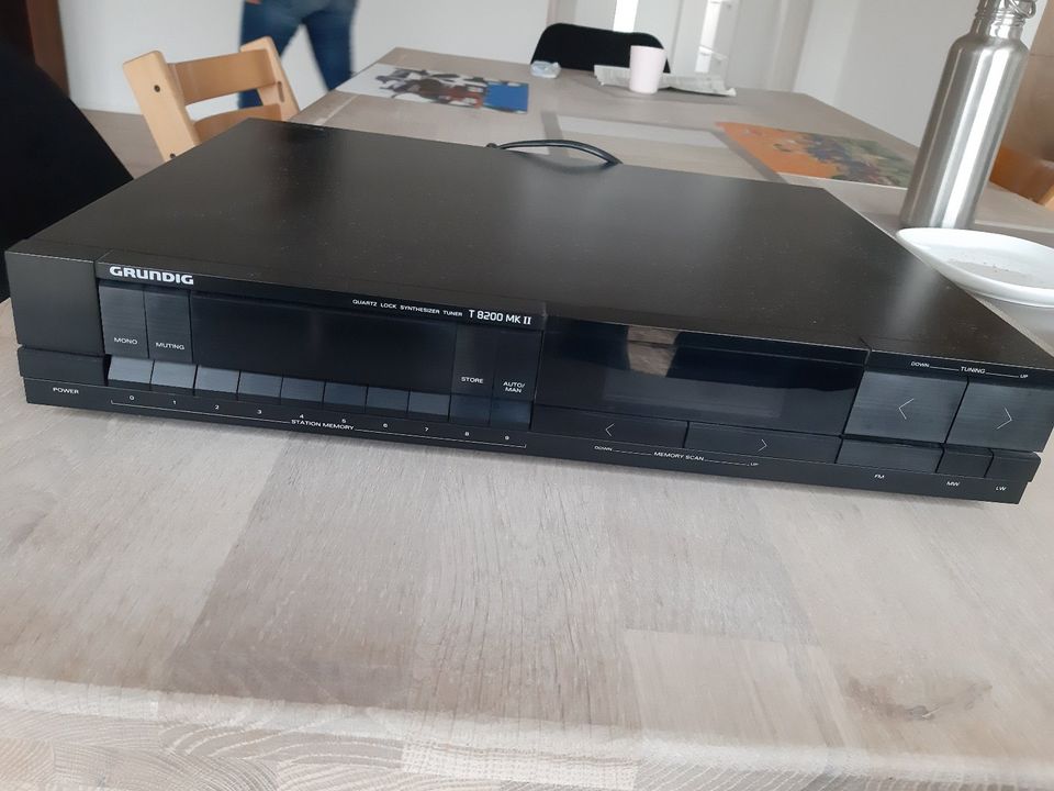 Grundig Tuner T8200 MK II in Nidda