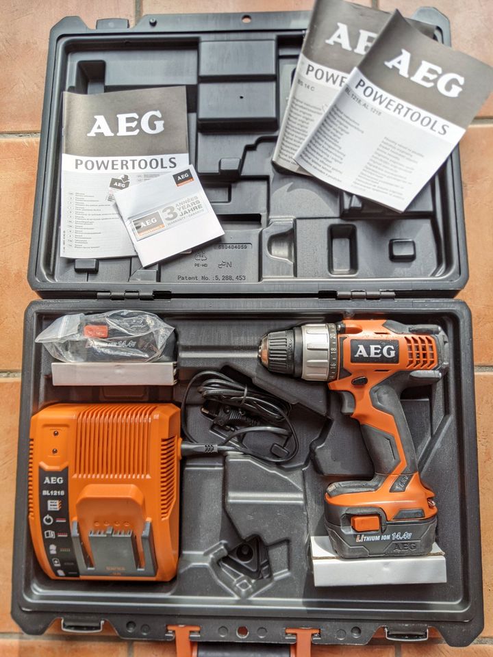 AEG Akku-Bohrschrauber BS 14-C + Ladegerät + Koffer Powertools in Asbach