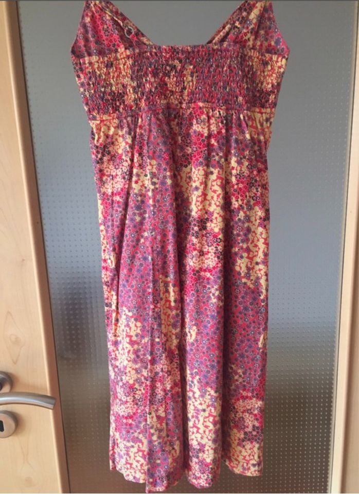 Kleid Größe XS Esprit EDC in Köln