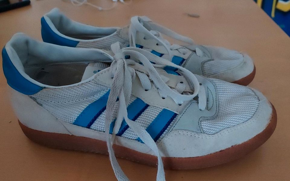 Original Adidas Schuhe 80er/90er Jahre Gr. 37 in Baden-Württemberg -  Schramberg | eBay Kleinanzeigen ist jetzt Kleinanzeigen