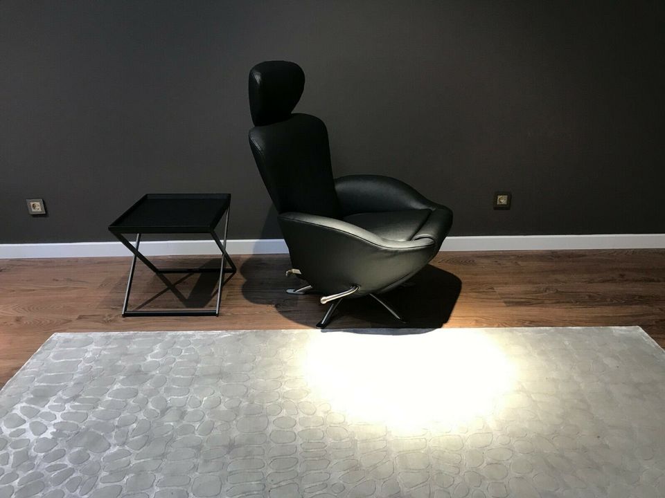 Cassina Sessel mit Funktion Modell DODO, in Leder Schwarz, w Neu! in Rheda-Wiedenbrück