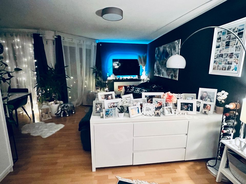 Diese attraktive 2 Zimmer Wohnung im ersten OG in Mörfelden-Walldorf