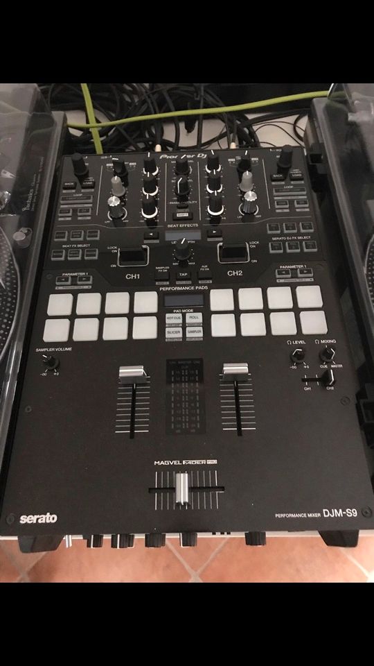 Pioneer DJM S9 + Decksaver + Magma Tasche in Dreieich