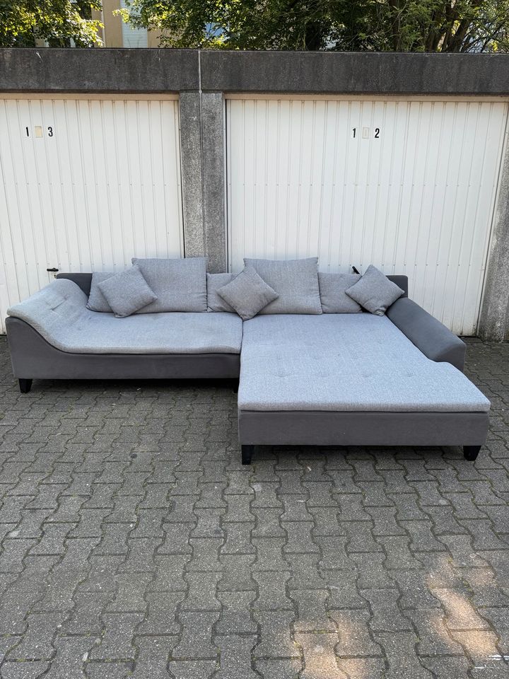 Lieferung Wohnlandschaft Polsterecke Sofa Couchgarnitur in Mülheim (Ruhr)