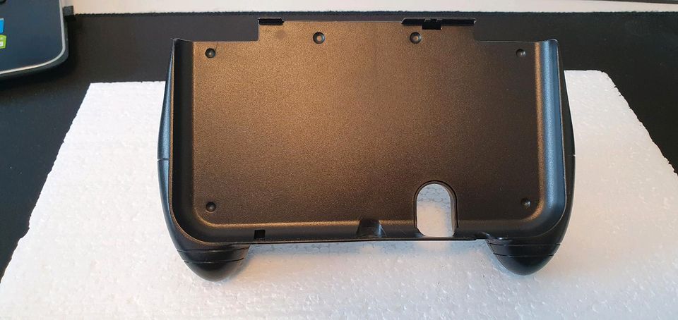 Nintendo 3DS XL - Handspielkonsolen-Controller / Joypad in Hannover