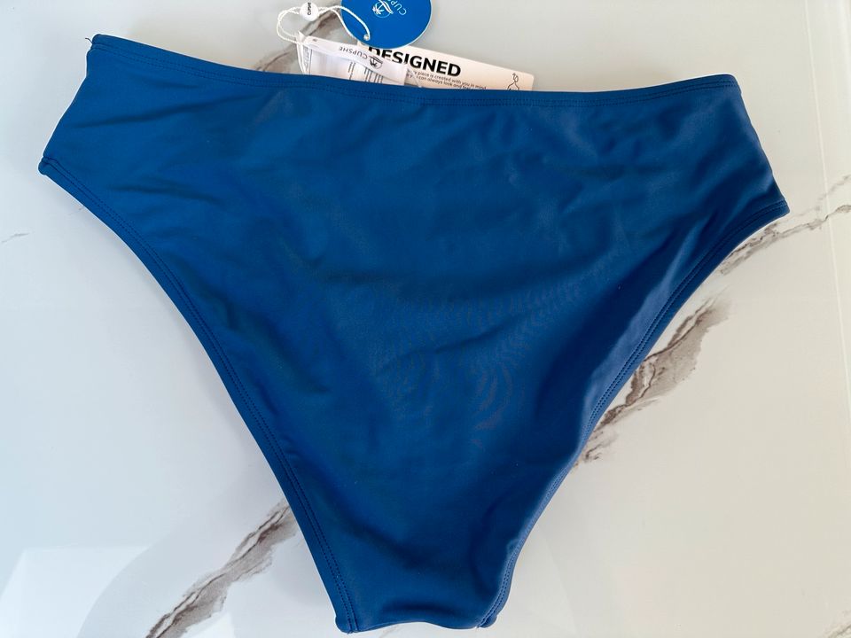Damen Bademode Bikini Set Neckholder blau Gr.M in Kassel