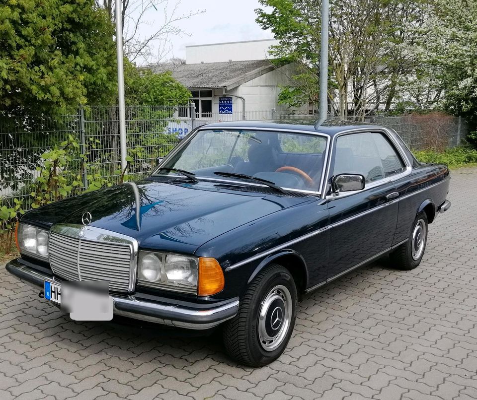 Oldtimer, Mercedes Coupe, 40 Jahre alt in Hamburg