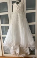 Brautkleid mit Schleppe ivory Firma Weise 44/46 Hochzeitskleid Nordrhein-Westfalen - Overath Vorschau