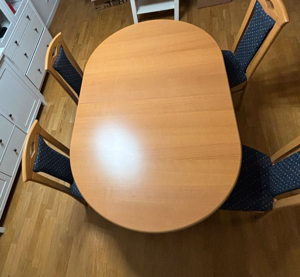 Esstisch mit 4 Stühle in Herten