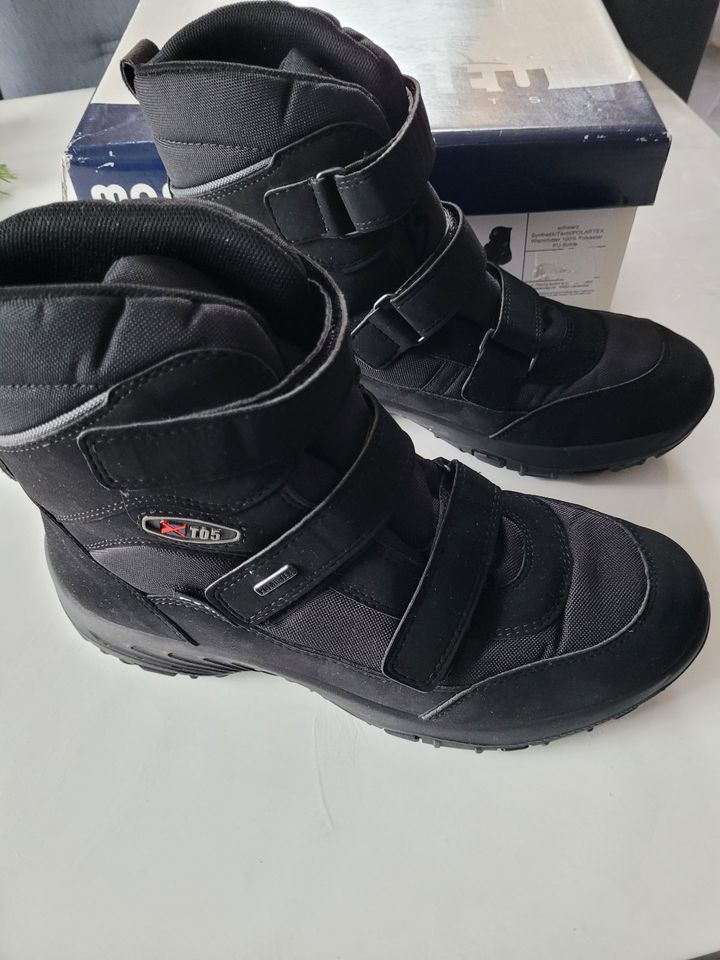 Neue Stiefel Winterstiefel Snowboots Manitu Polar schwarz Gr. 42 in Steinsfeld