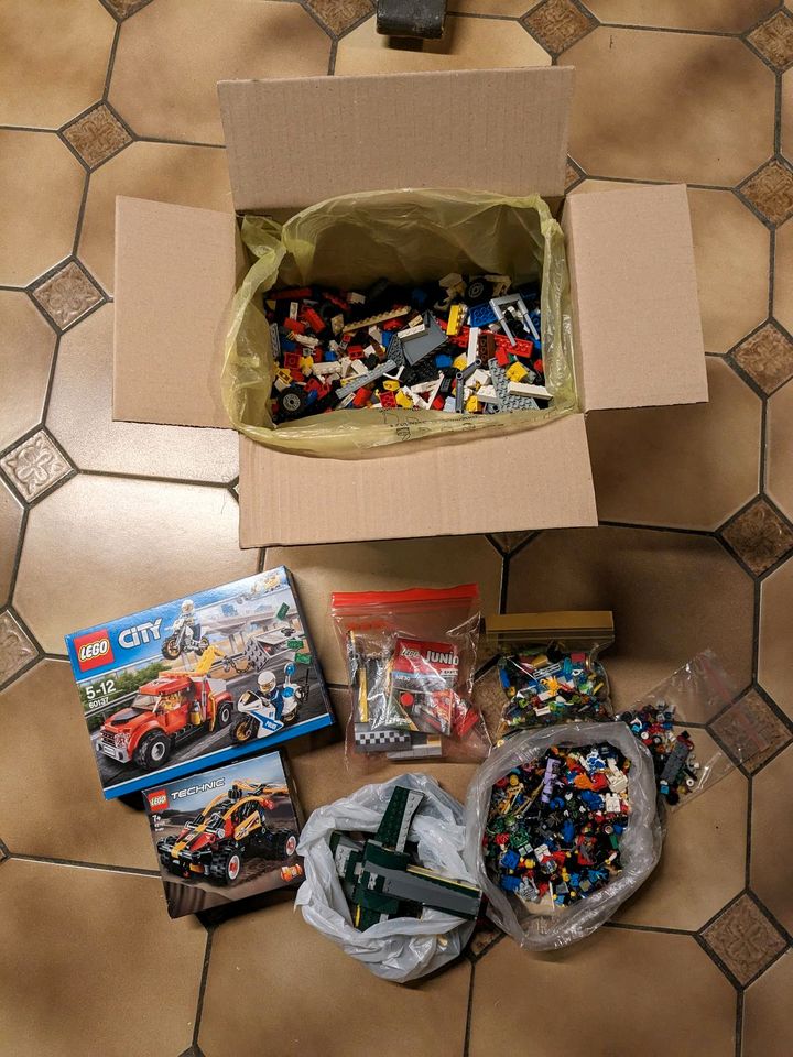 Lego Sammlung (Sets, Steine, Figuren, Ersatzteile) in Herdecke