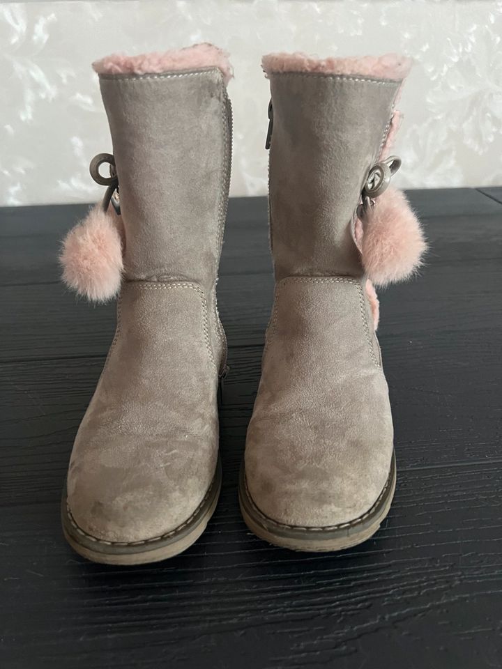 Winter Stiefel Mädchen Schuhe Gr.28 in Geestland