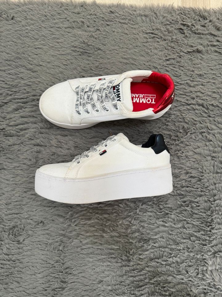 Tommy Hilfiger Sneaker in Lemberg