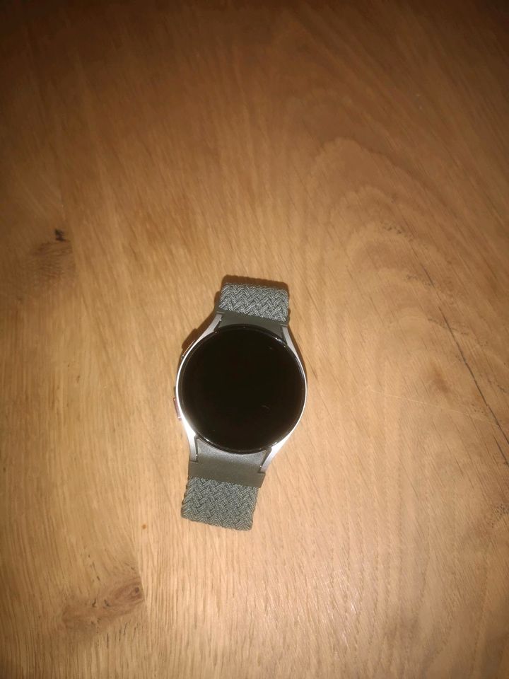Samsung Galaxy Watch 4 / 40mm in Lorch